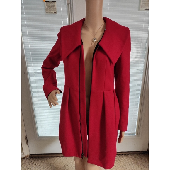 Alice + Olivia Red Tulip Coat, S/P - Picture 4 of 9